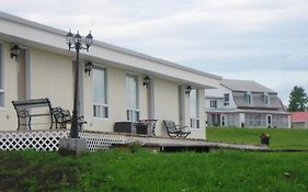 Motel De La Pointe Aux Bouleaux